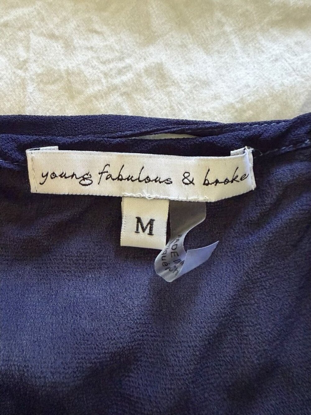 Young Fabulous And Broke Women’s Sheer Sleeveless Navy Blue Blouse Sz M NWT - Picture 4 of 6